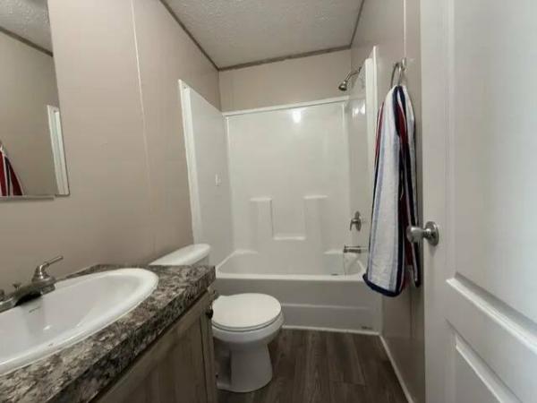 2019 35VAR16663SH19  Home