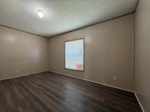 2019 35VAR16663SH19  Home