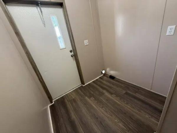 2019 35VAR16663SH19  Home