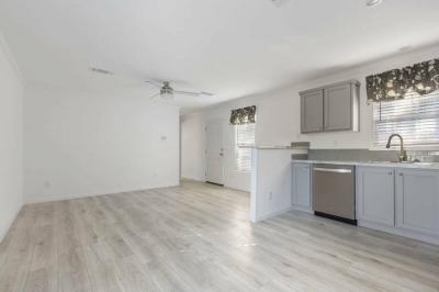 Photo 5 of 19 of home located at 1654 Clearwater Largo Road, #230 Clearwater, FL 33756