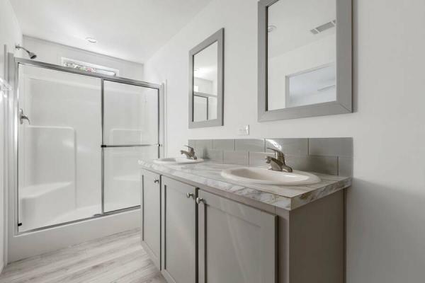 2023 RH2562E  Home