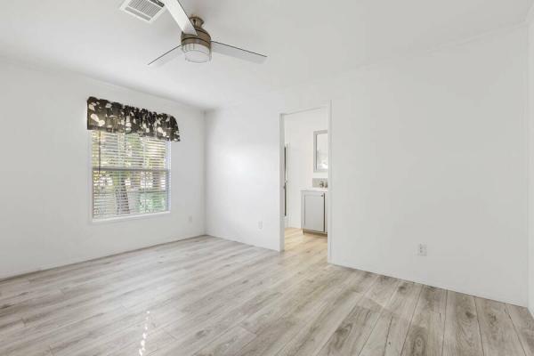 2023 RH2562E  Home