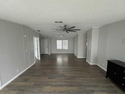 Photo 5 of 19 of home located at 5279 Wellfleet Drive, West Sarasota, FL 34241