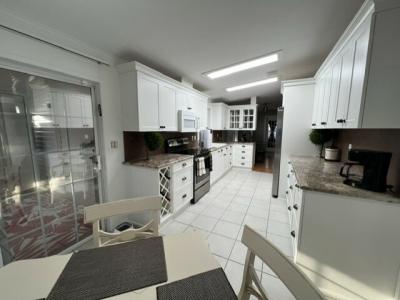 Photo 5 of 30 of home located at 107 Heather Lane Parrish, FL 34219
