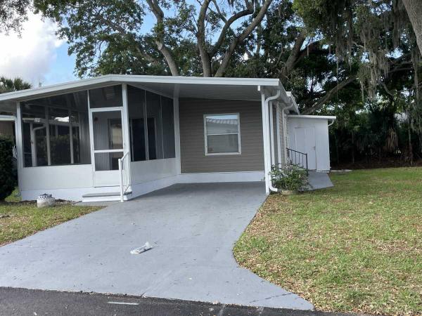 Photo 1 of 2 of home located at 33 Las Palmas Drive, Lot 80 Edgewater, FL 32132