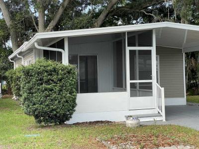 Photo 2 of 17 of home located at 33 Las Palmas Drive, Lot 80 Edgewater, FL 32132