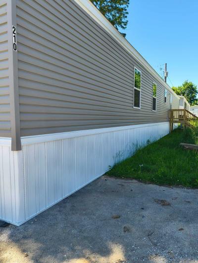 Photo 3 of 11 of home located at 1662 S Wilson Rd Radcliff, KY 40160