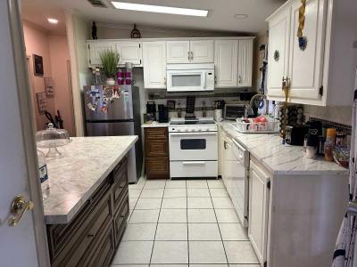 Photo 4 of 13 of home located at 4464 Arlington Park Dr Lot #88 Lakeland, FL 33801