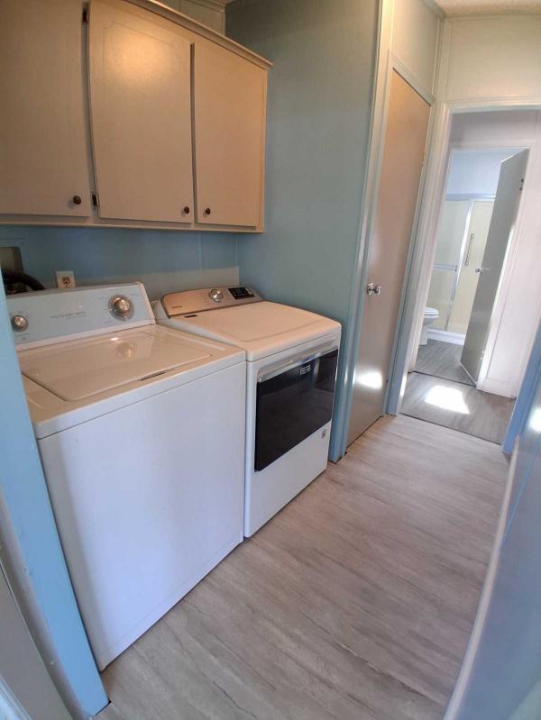 1987 Manufactured Home