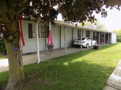 Photo 2 of 33 of home located at 6662 Country Lane Belleville, MI 48111