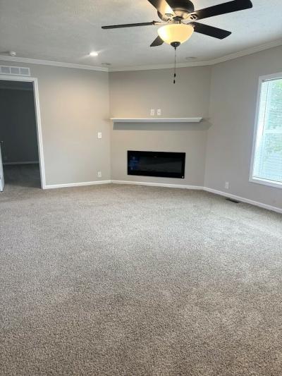 Photo 5 of 19 of home located at 26703 Shiawassee Lane Flat Rock, MI 48134