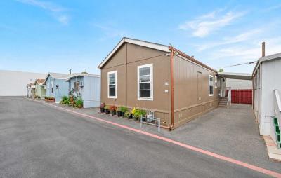 Mobile Home at 812 N. Loren Ave Azusa, CA 91702