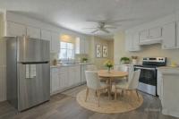 1980 SKYL Manufactured Home