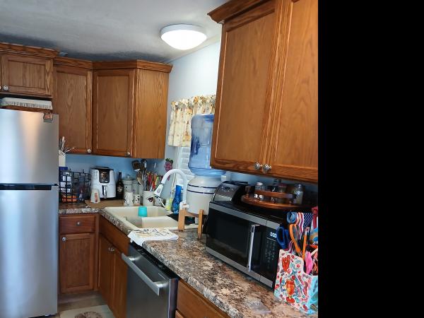 1979 REGA 3R44RL39609AB Mobile Home