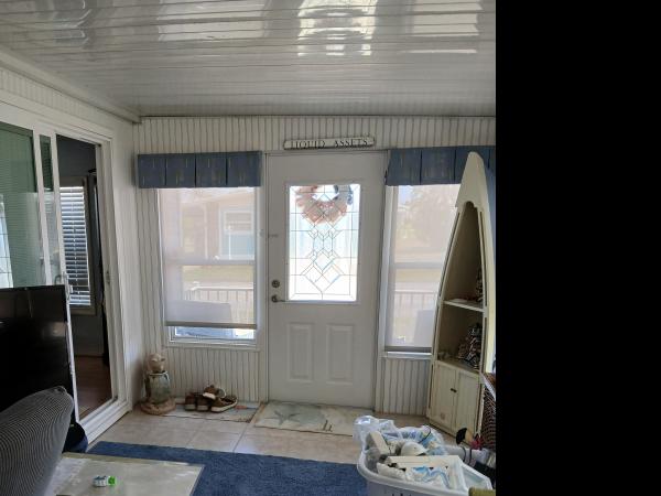 1979 REGA 3R44RL39609AB Mobile Home