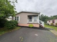 2006 Pine Grove Mobile Home