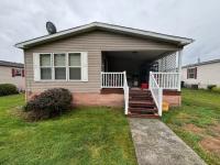 2006 Pine Grove Mobile Home