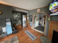 2006 Pine Grove Mobile Home