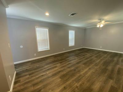 Photo 4 of 10 of home located at 8121 Lillian Hwy Lot 51 Pensacola, FL 32506