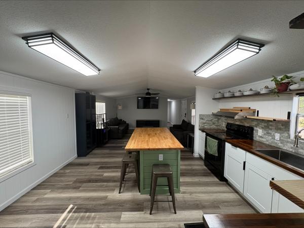 2001 Redman STONEBROOK Mobile Home