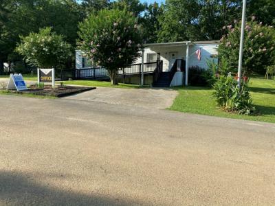 Photo 5 of 7 of home located at 2802 Potts Hollow Rd., #12 Birmingham, AL 35215