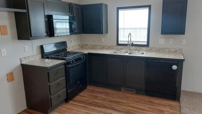 Mobile Home at 20551 Kingston Dr Clinton Township, MI 48036