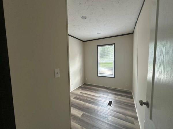 2020 166032A  Home