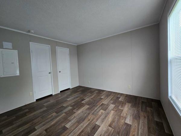 2021 RFN1664 9BFC1  Home