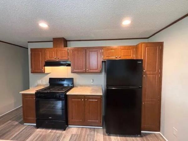 2018 LH168032AF  Home