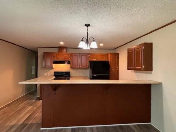 2018 LH168032AF  Home