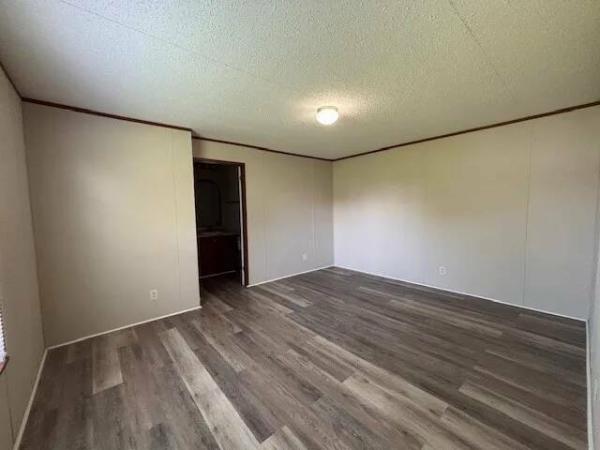 2018 LH168032AF  Home