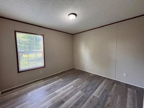 2018 LH168032AF  Home