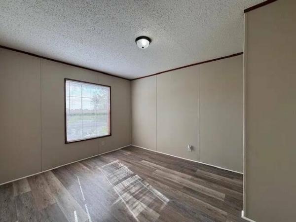 2018 LH168032AF  Home
