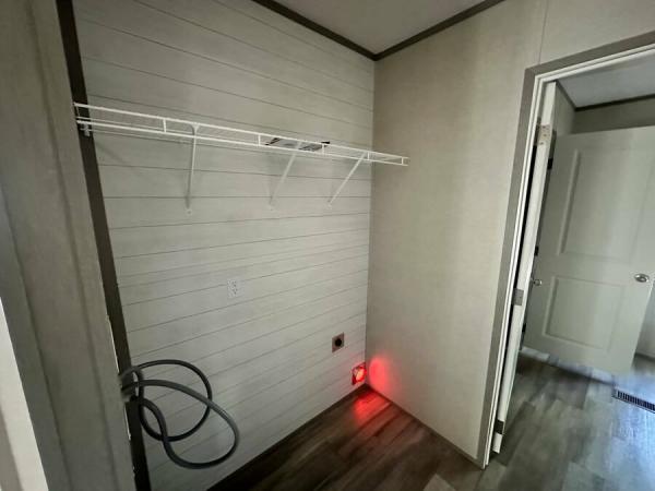 2025 22MAC16663AH25  Home