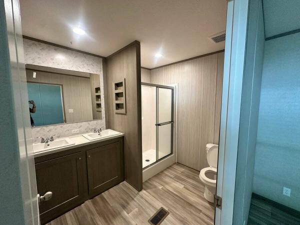 2025 22MAC16663AH25  Home