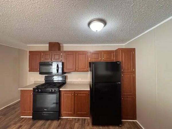 2017 LH168032AF  Home