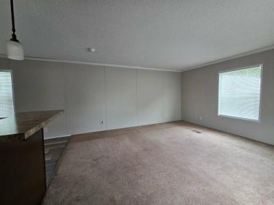 Mobile Home at 44 Eagle Dr Elsmere, KY 41018