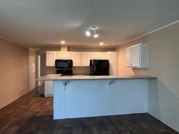 2017 LH168032AF  Home