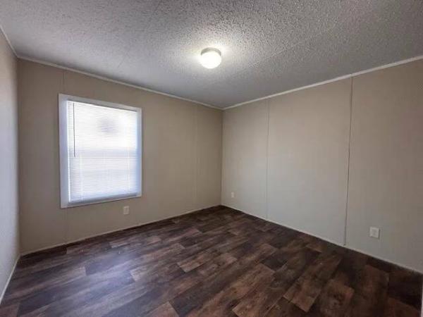2017 LH168032AF  Home