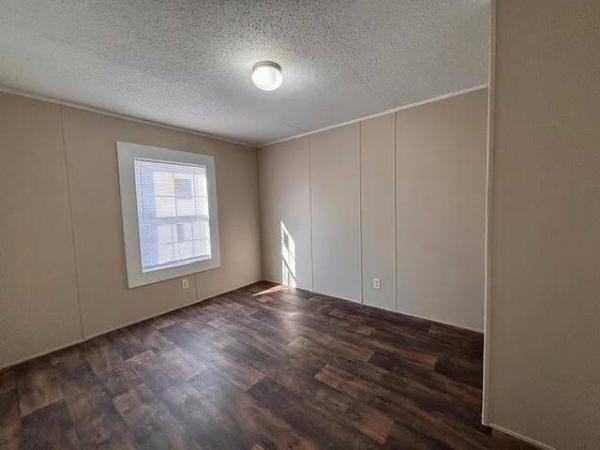 2017 LH168032AF  Home
