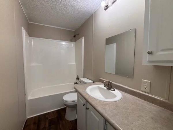 2017 LH168032AF  Home