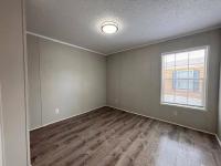 2018 LH168032LF  Home