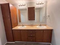 2018 LH168032LF  Home