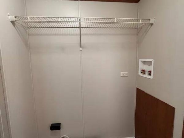 2017 LH167232B  Home