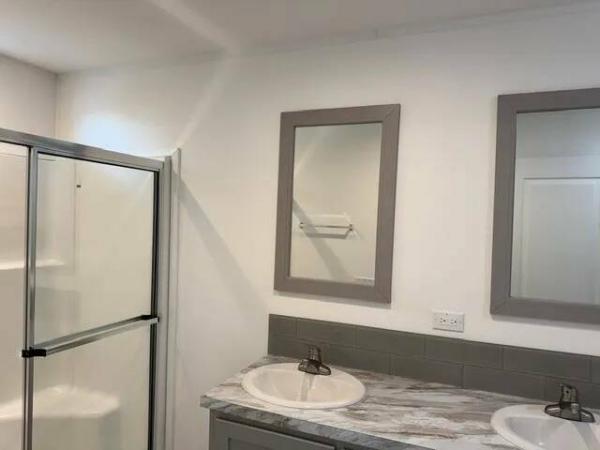 2023 RH2562E  Home