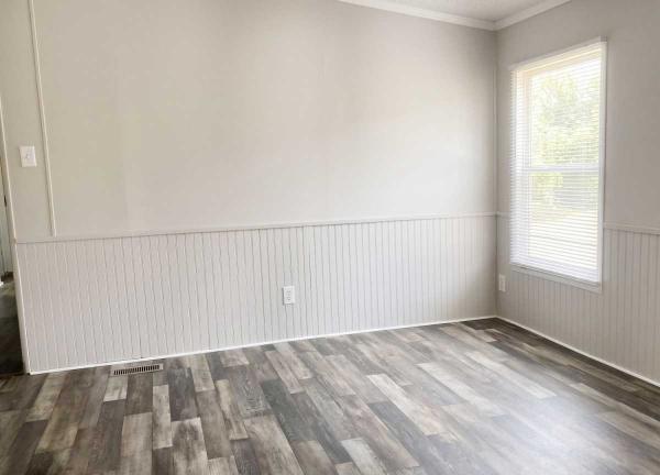 1990 Manufactured Home