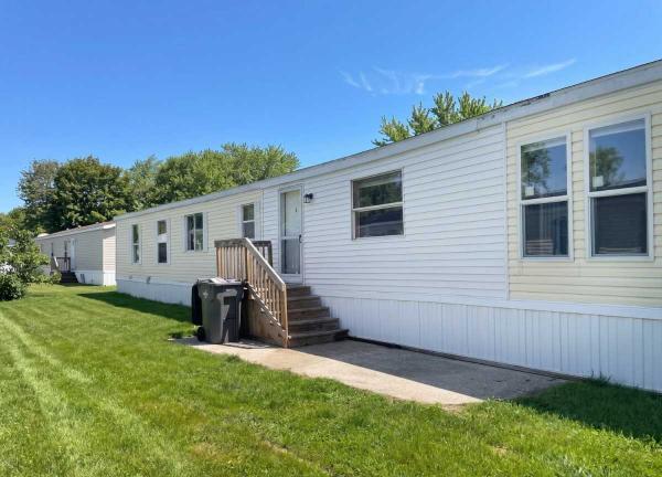 1990 Manufactured Home