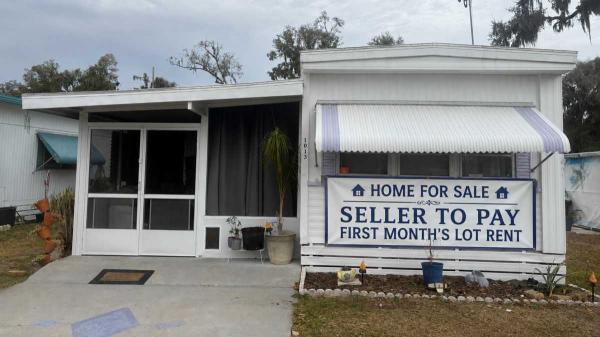 Photo 1 of 2 of home located at 1013 Illinois St. Fort Meade, FL 33841