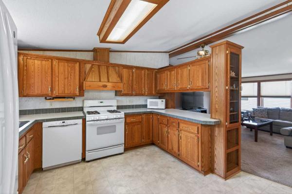 2000 Mobile Home