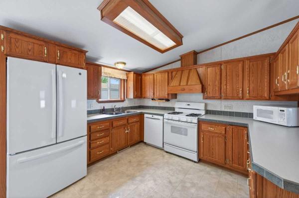 2000 Mobile Home